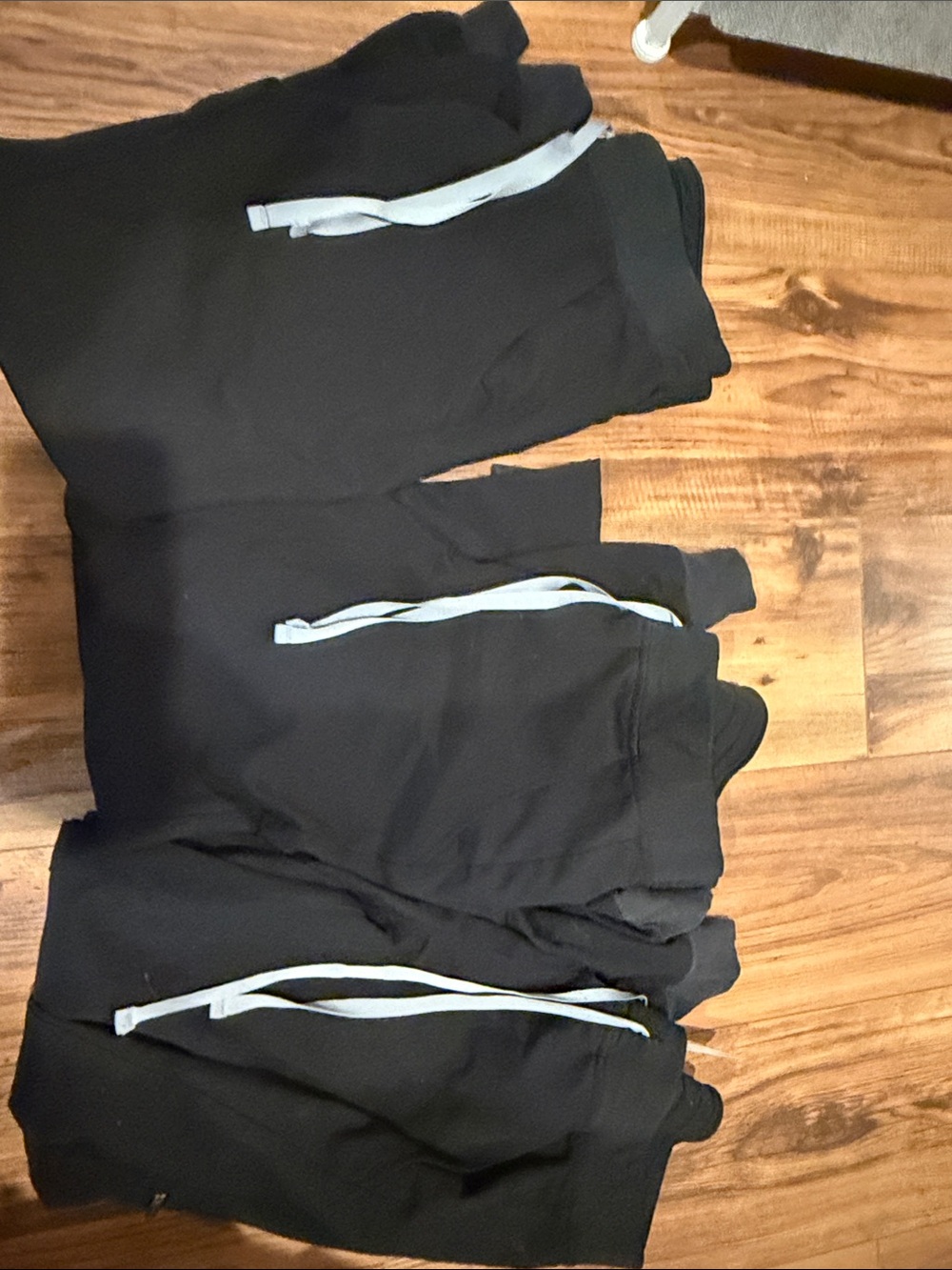 3 Fig scrub joggers